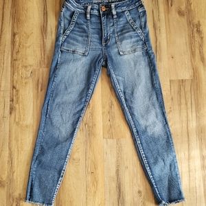 American Eagle Hi-Rise Jegging Crop Size 8